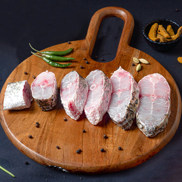 Kolkata Bhetki (Sea Bass, Barramundi) Fish Curry Cut w/o Head Nt. Wt. 500g (5-7 pcs)