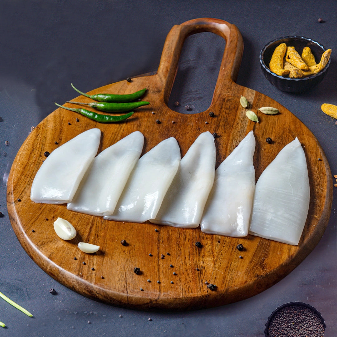 Squids (Tubes Cleaned) Nt. Wt. 300g (4-6 pcs)