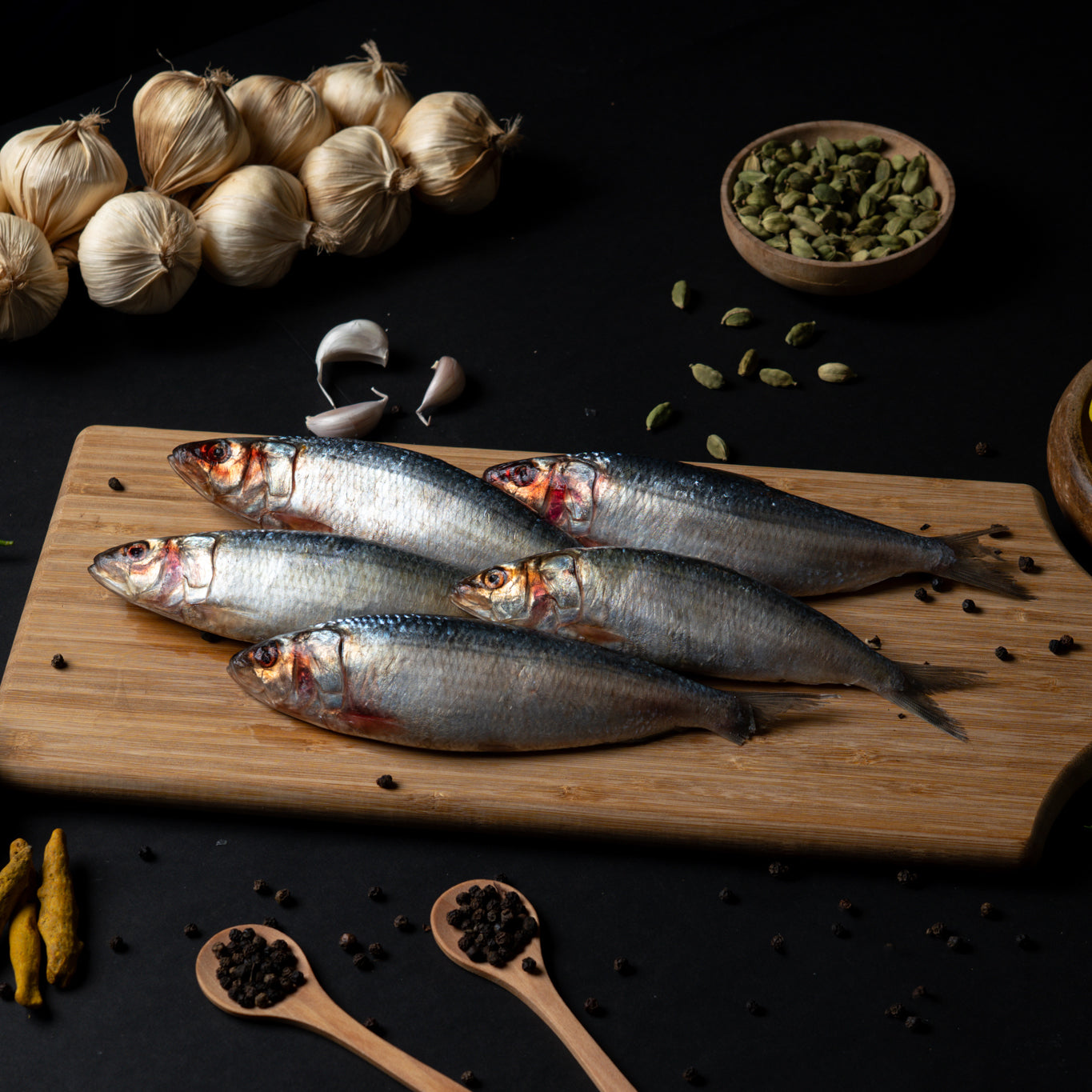 Sardine Whole Cleaned with Head Nt. Wt. 450-500g