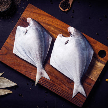 White Pomfret Whole Cleaned Nt. Wt. 400-470g (2-3 pcs)